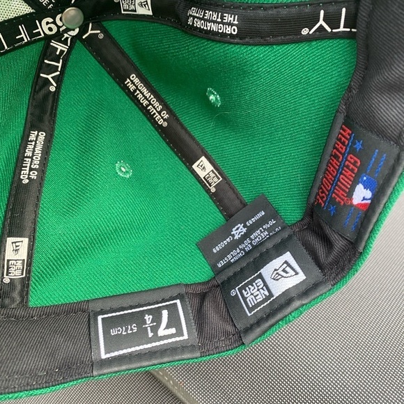 LOT OF 2 Vintage Embroidered MLB Boston Red Sox Atlanta Baseball Cap Hat New Era - Picture 9 of 12